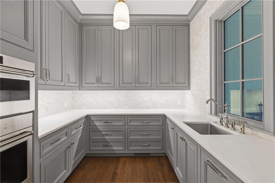 Furnished interior view inside a new home in , Atlanta (Image 10).