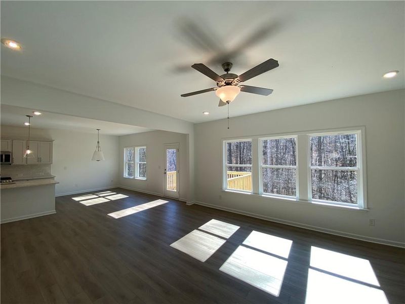 Spacious, unfurnished interior of a new home in Creekside, Dawsonville (Image 25).