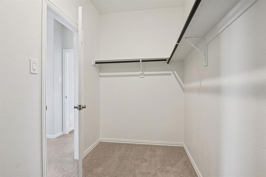 Photo is not of the actual home, but is an inspirational photo of builder’s model home and may depict options, furnishings, and/or decorator features that are not included.