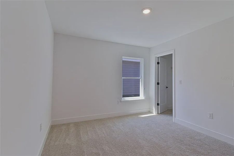 Spacious, unfurnished interior of a new home in Briarwood, Alachua (Image 20).