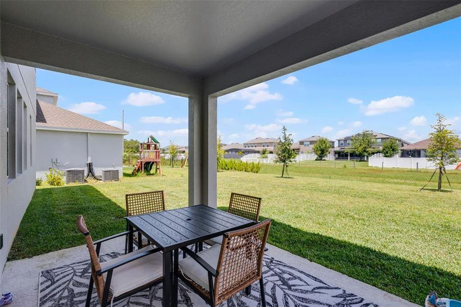 Furnished interior view inside a new home in , Orlando (Image 52).