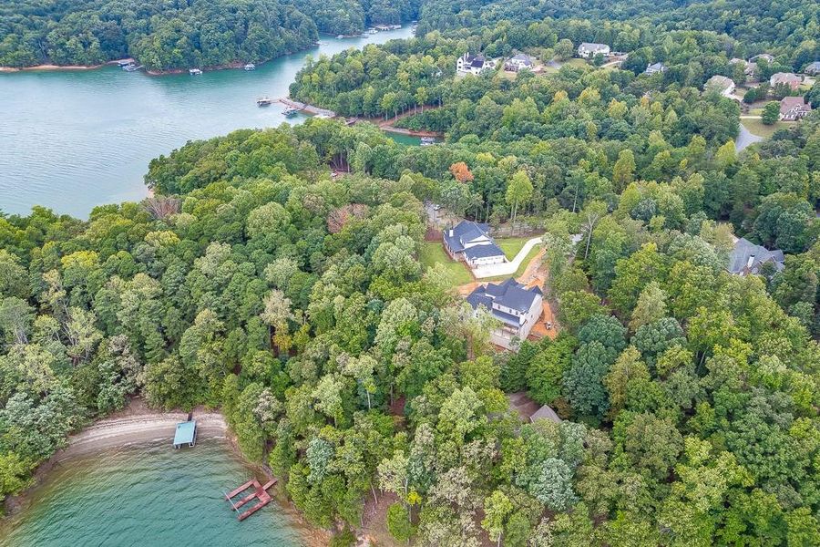 Image 38 of a home in .