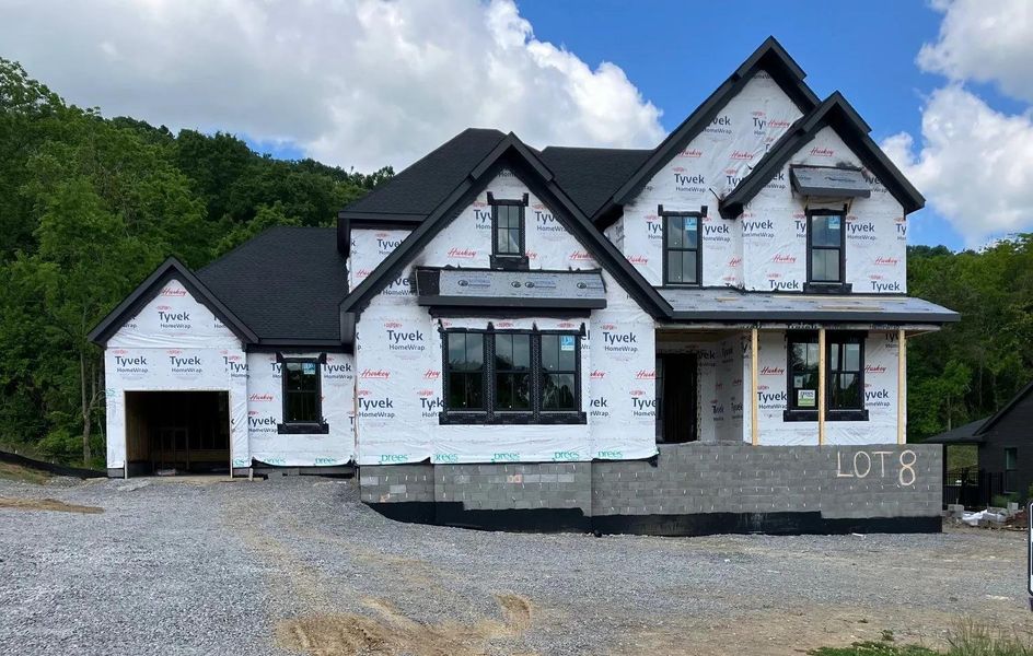 The Ballentine B Exterior