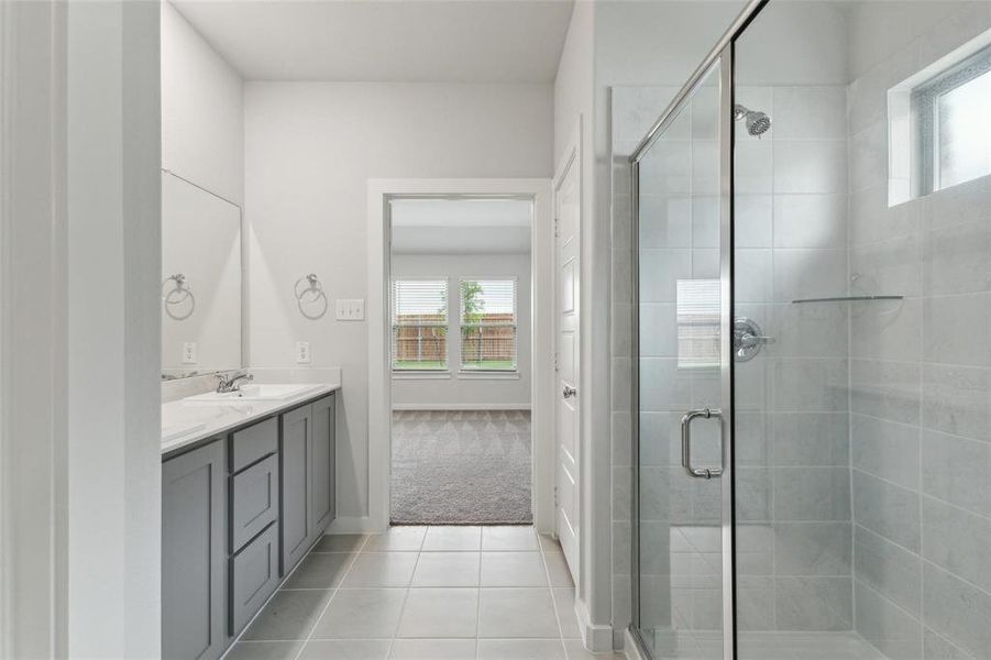 Furnished interior view inside a new home in Southridge, McKinney (Image 3).