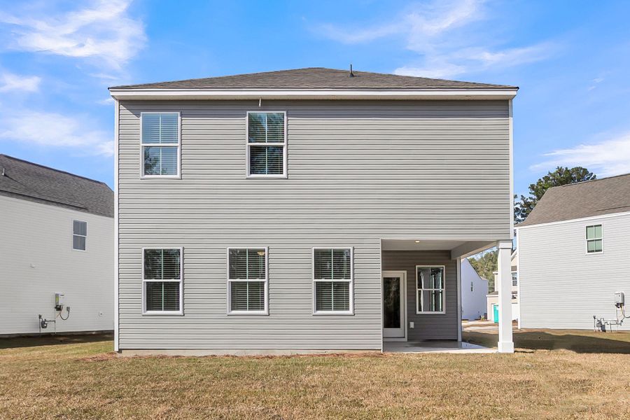 Exterior details and patio area of a home in Wildcat Chase, Summerville (Image 3).