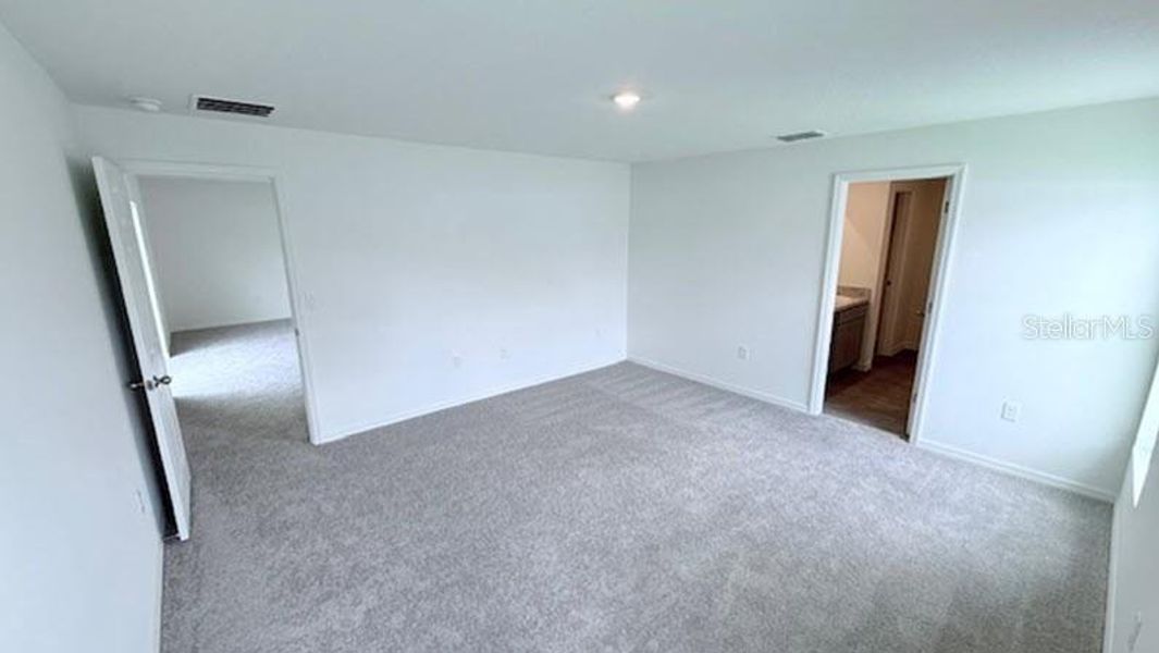 Spacious, unfurnished interior of a new home in Palm Coast, Palm Coast (Image 9).