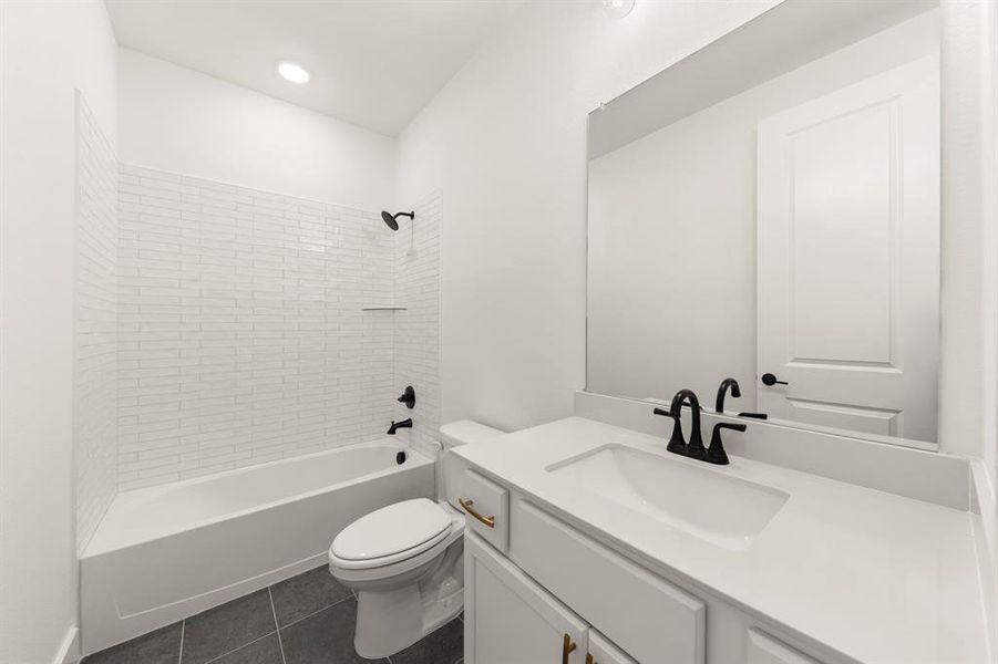 06. 2951 Andesite - 2ND Bath 06. 2951 Andesite - 2ND Bath