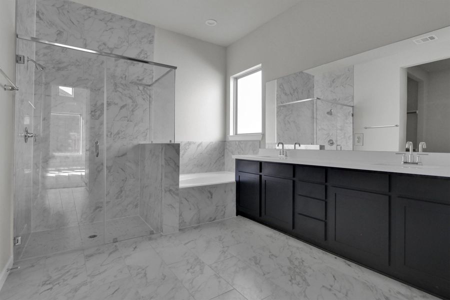 Furnished interior view inside a new home in Canterra Creek  60', Rosharon (Image 10).