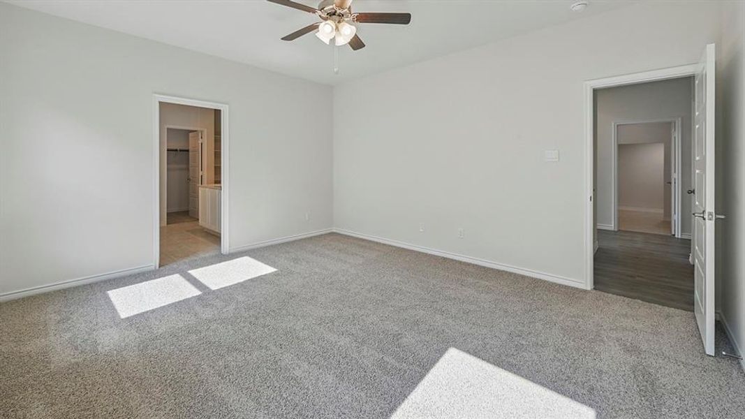 Spacious, unfurnished interior of a new home in Liberty Crossing, Royse City (Image 13). Spacious, unfurnished interior of a new home in Liberty Crossing, Royse City (Image 13).