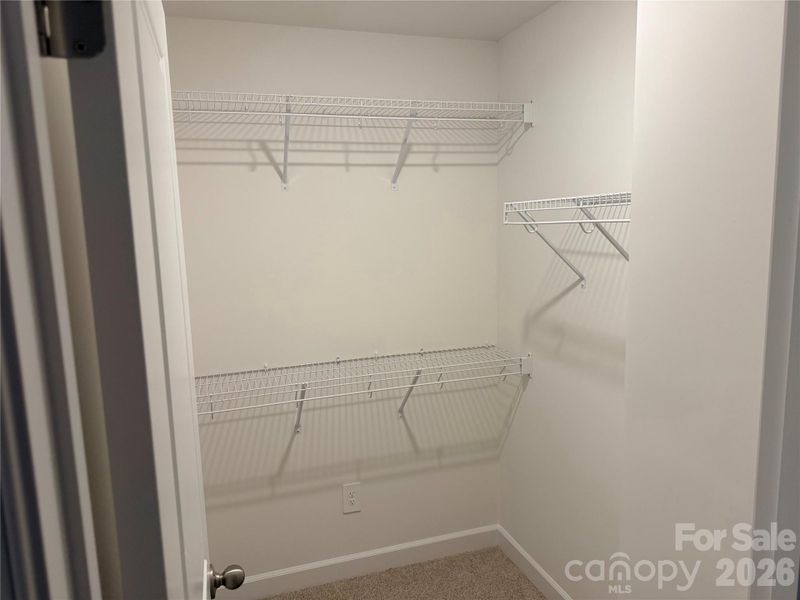 Spacious, unfurnished interior of a new home in Galloway Ridge, Charlotte (Image 19).