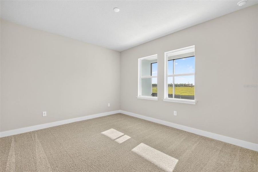 Spacious, unfurnished interior of a new home in Wellen Park, Venice (Image 19).
