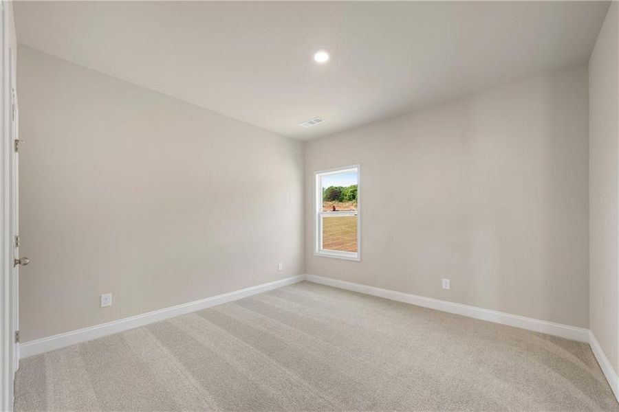 Spacious, unfurnished interior of a new home in Hidden Fields, Hoschton (Image 33).