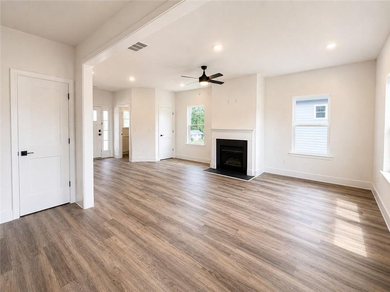 Spacious, unfurnished interior of a new home in Thunder Ridge, Dawsonville (Image 17). Spacious, unfurnished interior of a new home in Thunder Ridge, Dawsonville (Image 17).