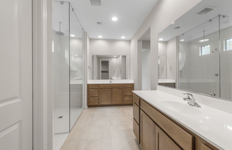 Furnished interior view inside a new home in El Rancho Santa Rosa, Maricopa (Image 7).