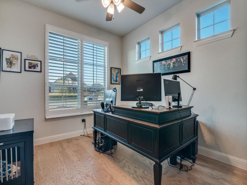 Furnished interior view inside a new home in , Wylie (Image 16). Furnished interior view inside a new home in , Wylie (Image 16).