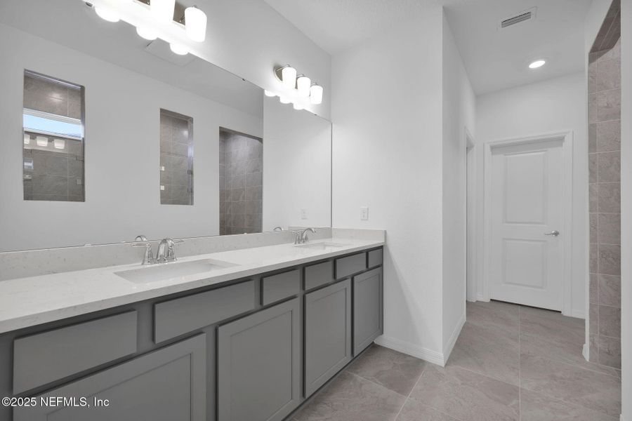 Furnished interior view inside a new home in Hyland Trail, Green Cove Springs (Image 11).