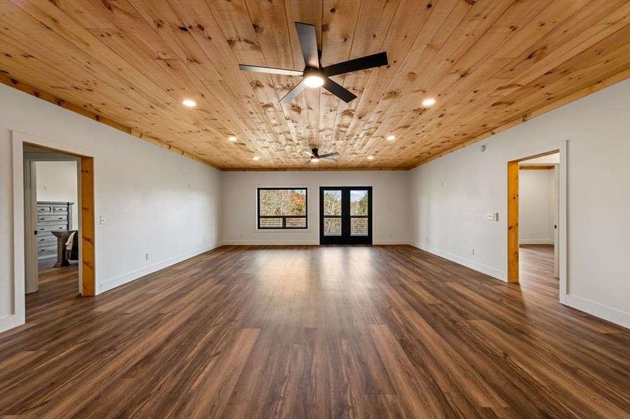 Spacious, unfurnished interior of a new home in , Mineral Bluff (Image 27).