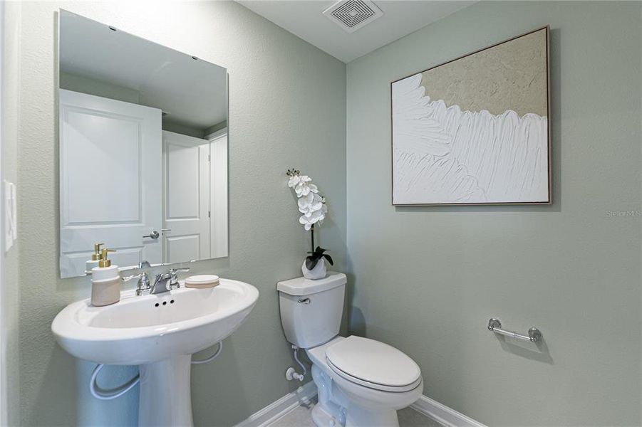 Furnished interior view inside a new home in , Kissimmee (Image 7).