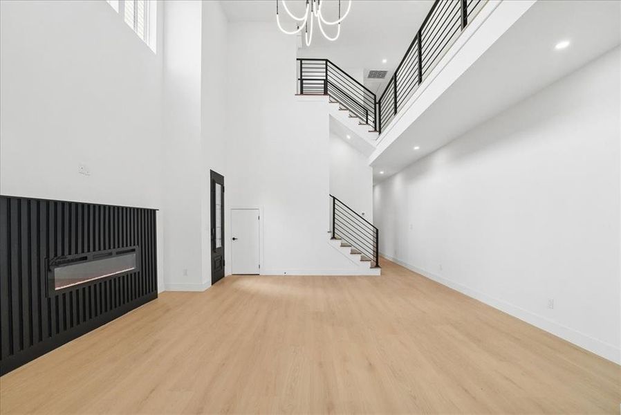 Spacious, unfurnished interior of a new home in , Dallas (Image 22).