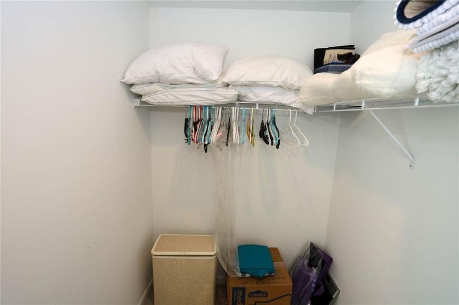 Close-up of interior finishes inside a home in Laurelwood, Douglasville (Image 21).