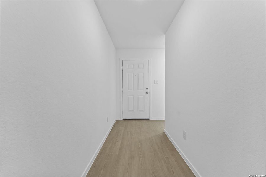 Spacious, unfurnished interior of a new home in Higdon Crossing, San Antonio (Image 24).