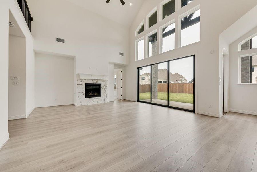 Spacious, unfurnished interior of a new home in Dominion of Pleasant Valley, Wylie (Image 27). Spacious, unfurnished interior of a new home in Dominion of Pleasant Valley, Wylie (Image 27).