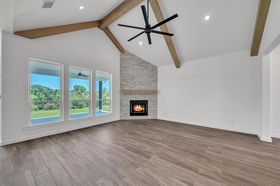 Spacious, unfurnished interior of a new home in , Springtown (Image 19).