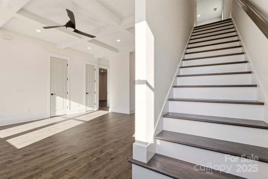 Spacious, unfurnished interior of a new home in , Monroe (Image 34).