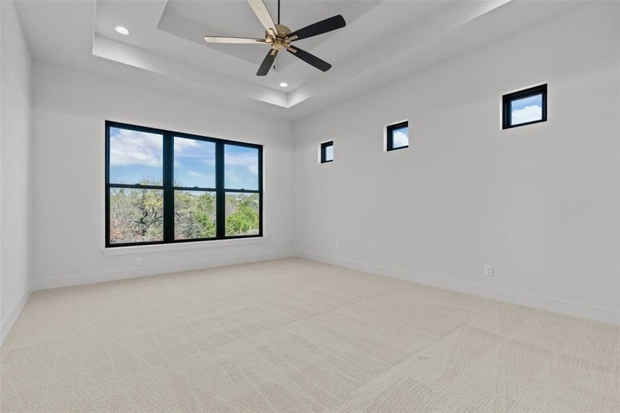 Spacious, unfurnished interior of a new home in Eagles Bluff, Hudson Oaks (Image 38).