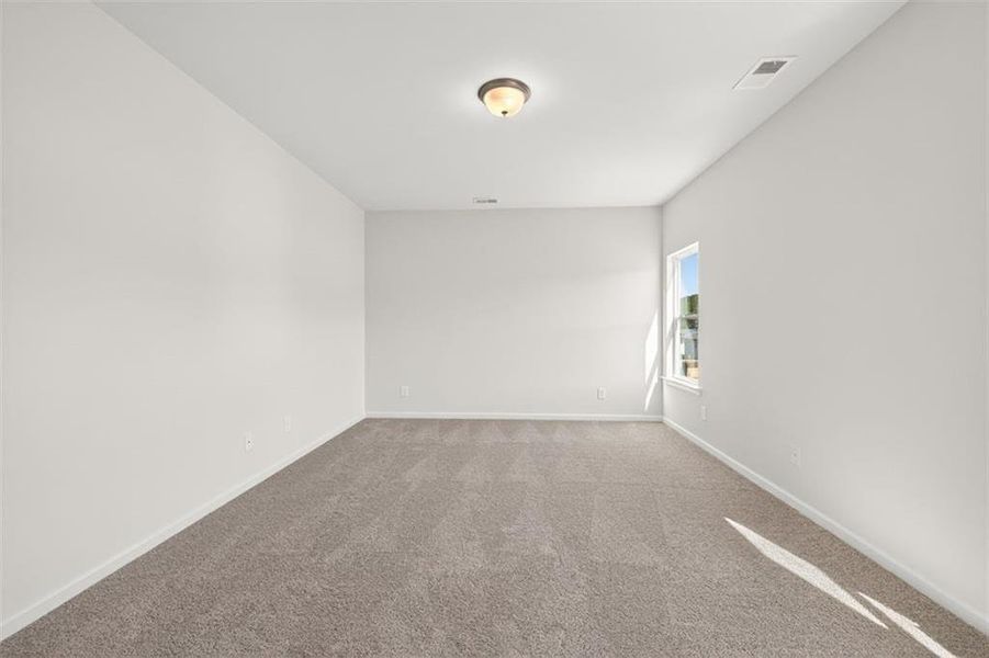 Spacious, unfurnished interior of a new home in Longbrooke, Rome (Image 26).