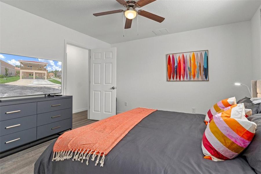 Example of a similar completed model Example of a similar completed model