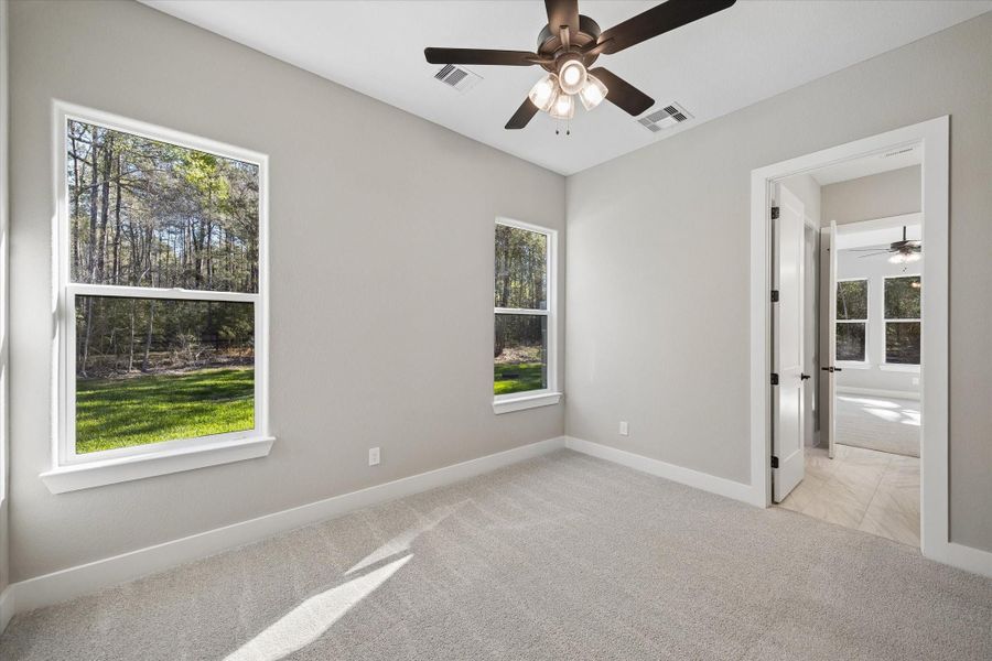 Spacious, unfurnished interior of a new home in , Huntsville (Image 35).