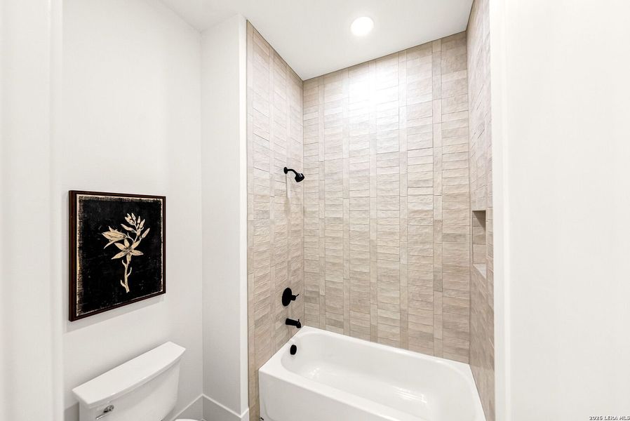 Furnished interior view inside a new home in , Boerne (Image 6).