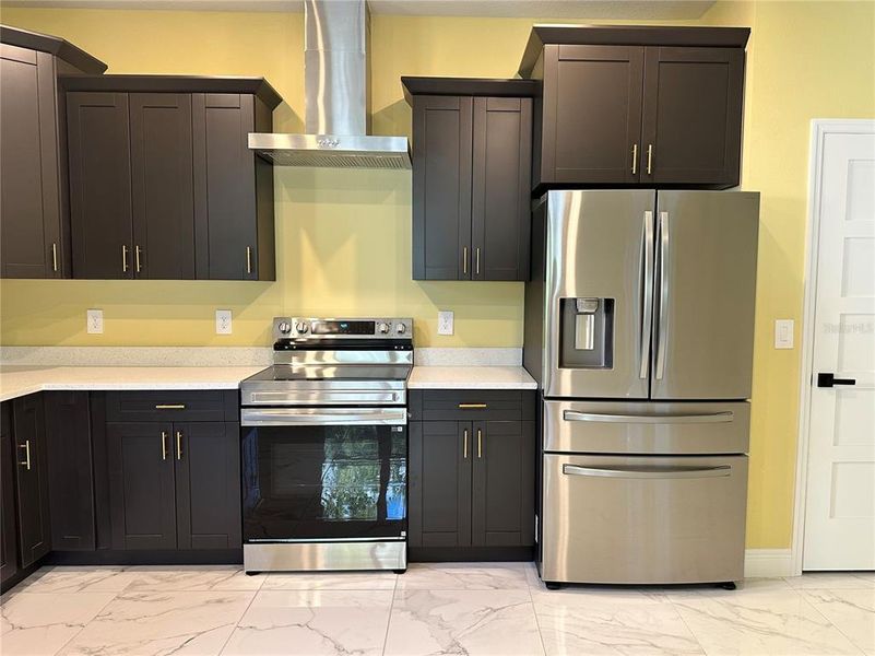 Furnished interior view inside a new home in , Lake Wales (Image 7).
