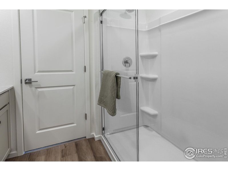 EXAMPLE PHOTO: MASTER BATH