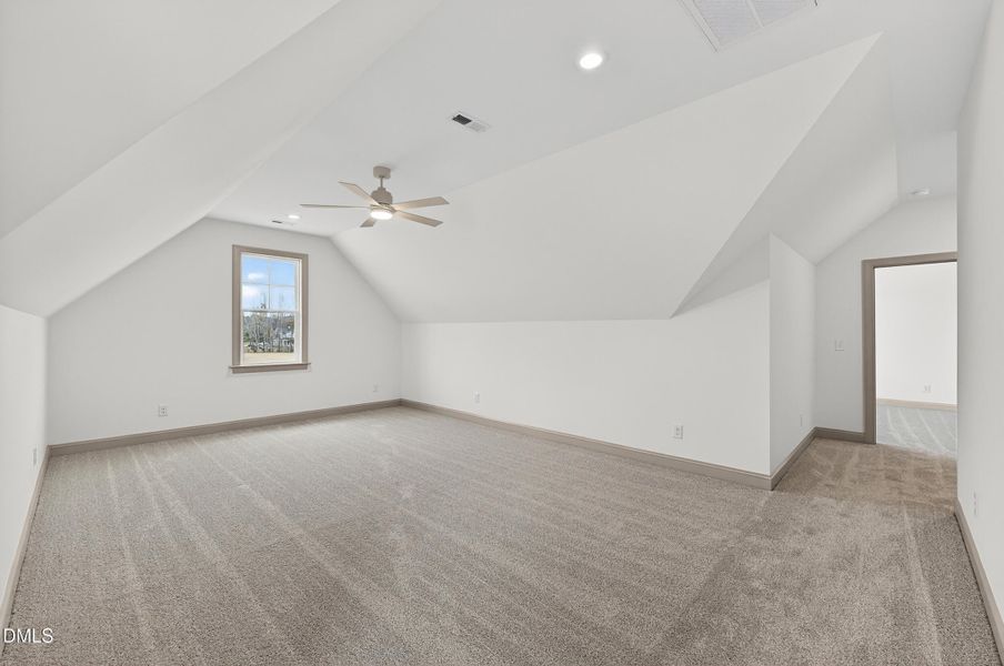 6D481E21-526E-46AA-8CA1-6A5D97BE4B0D