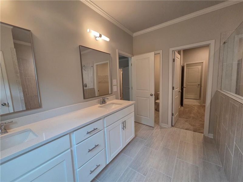Furnished interior view inside a new home in , Bethlehem (Image 4).