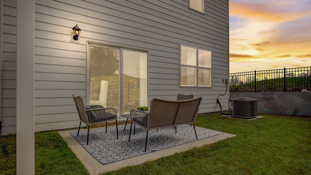 Exterior details and patio area of a home in Addison Park, Lebanon (Image 3).