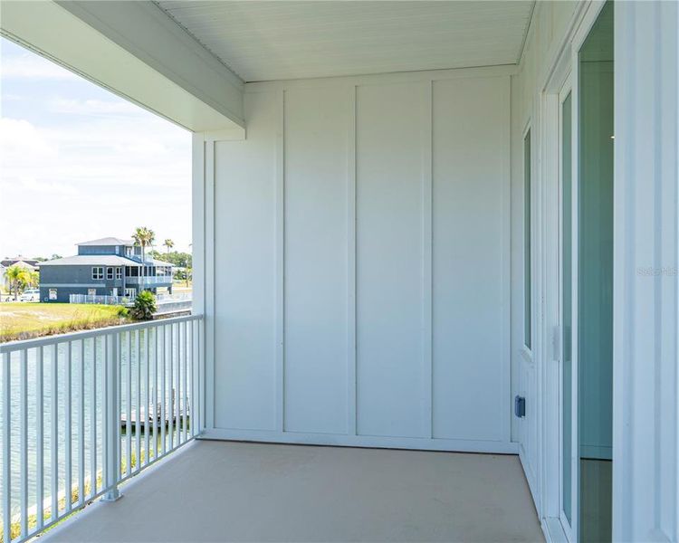 Exterior details and patio area of a home in , Hudson (Image 3).