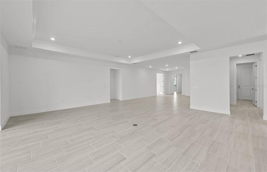 Spacious, unfurnished interior of a new home in Reagan Landing, Bradenton (Image 20). Spacious, unfurnished interior of a new home in Reagan Landing, Bradenton (Image 20).