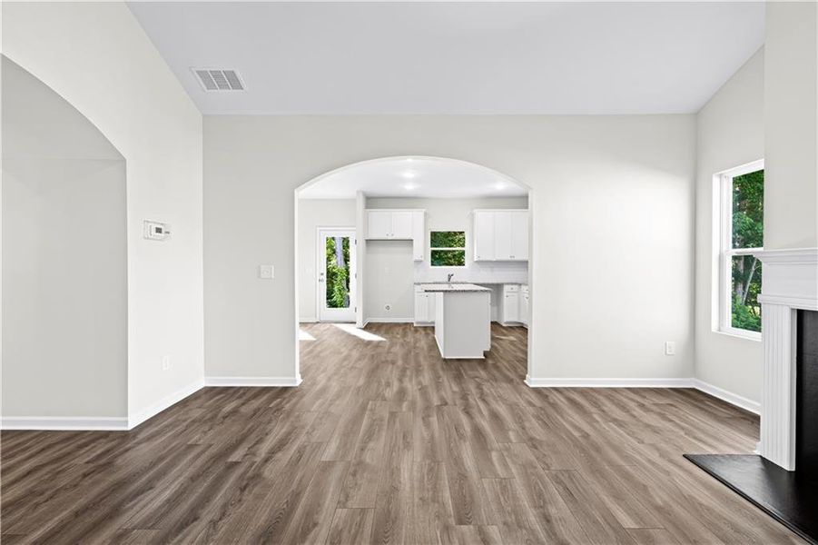 Spacious, unfurnished interior of a new home in , Villa Rica (Image 20).