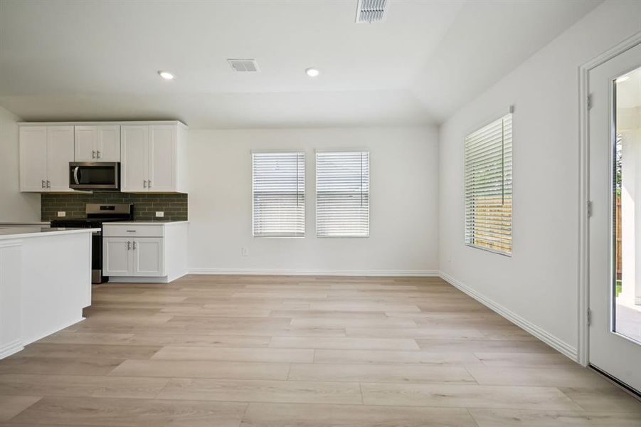 Photo is not of the actual home, but is an inspirational photo of builder’s model home and may depict options, furnishings, and/or decorator features that are not included.