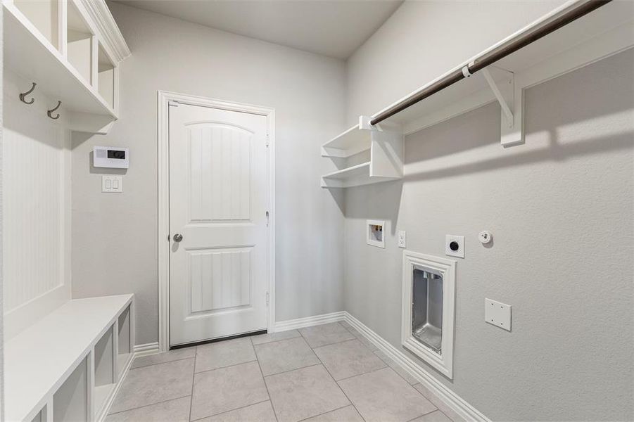 Spacious, unfurnished interior of a new home in Morningstar, Aledo (Image 24).