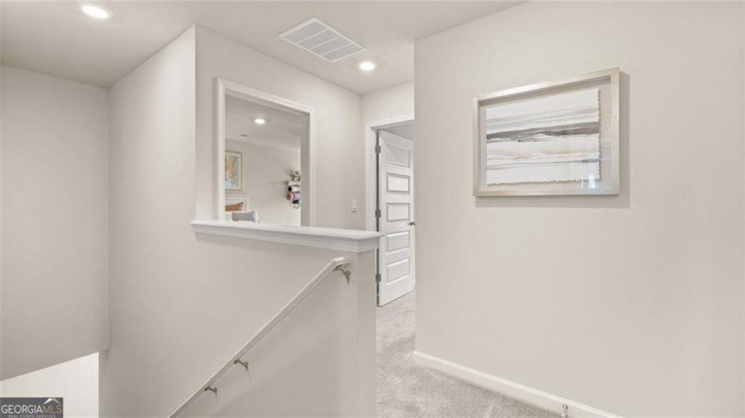 Spacious, unfurnished interior of a new home in Echo Glen, Stockbridge (Image 25).