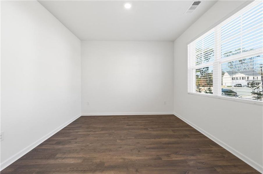 Spacious, unfurnished interior of a new home in Brooks Village, Dacula (Image 25).