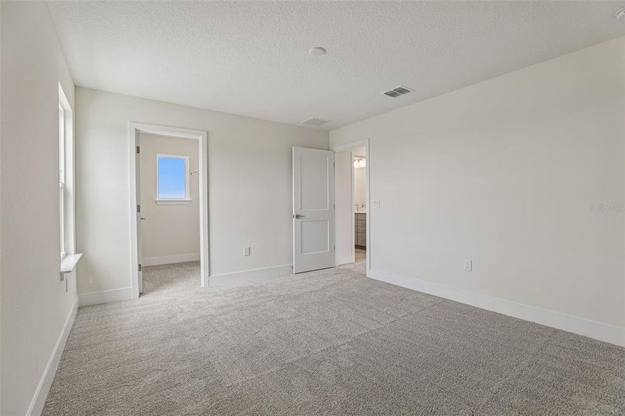 Spacious, unfurnished interior of a new home in Lakeside at Satilla, St. Cloud (Image 47). Spacious, unfurnished interior of a new home in Lakeside at Satilla, St. Cloud (Image 47).