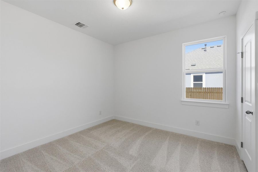 Spacious, unfurnished interior of a new home in Enclave at Cele, Pflugerville (Image 24).
