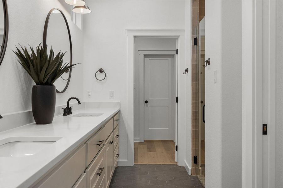 Furnished interior view inside a new home in , Bryan (Image 10).