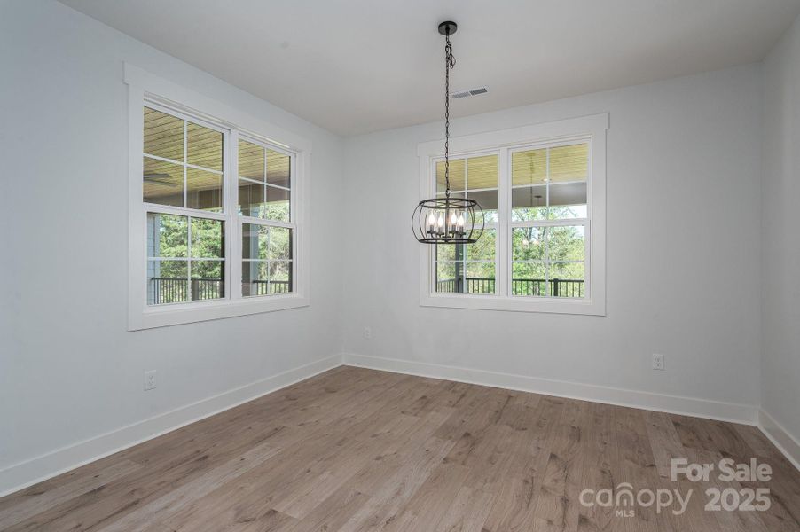 Spacious, unfurnished interior of a new home in , Maiden (Image 18).