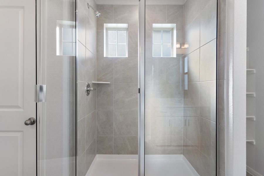 023_lb105676_812 023_lb105676_812